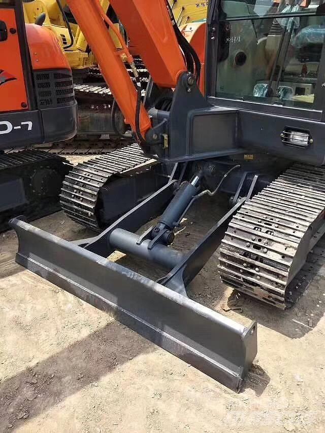 Doosan DH 60 Mini excavators < 7t