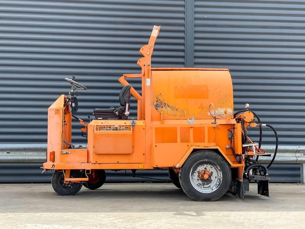 Strassmayr S25/500-G Bitumen sprayers