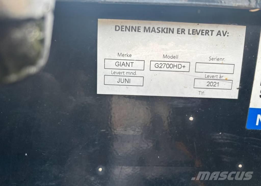 GiANT G 2700 HD Mini loaders