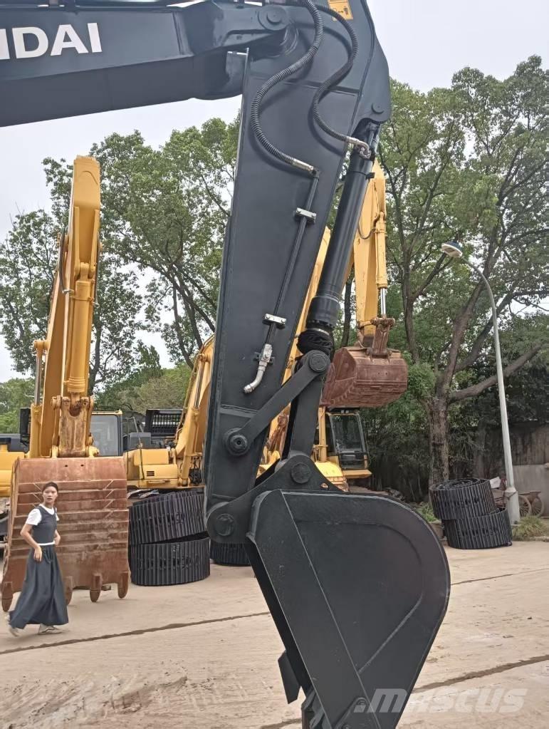 Hyundai 220LC-9S Crawler excavators