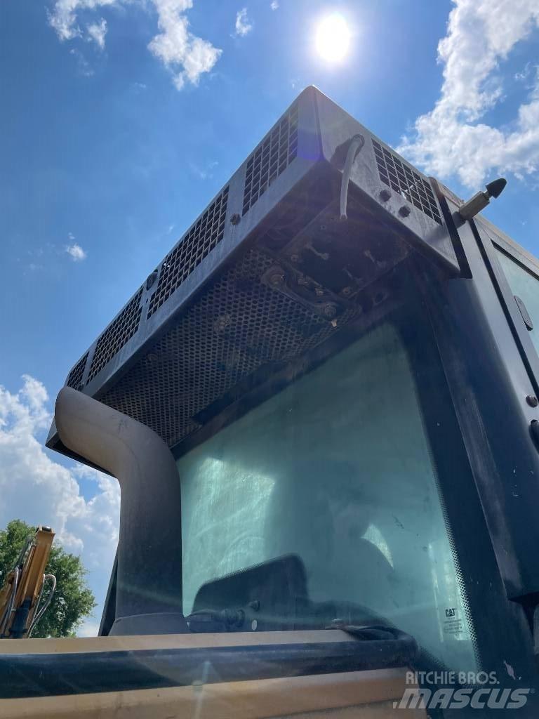 CAT 953 K Crawler FEL's