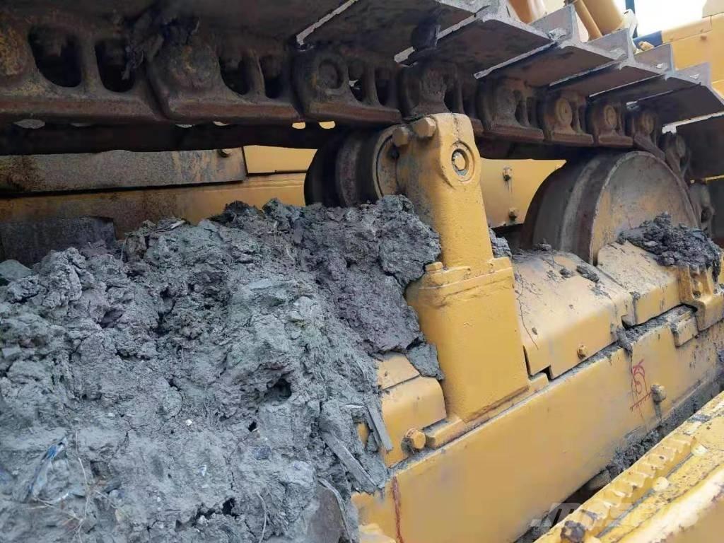 Shantui SD16 Crawler dozers