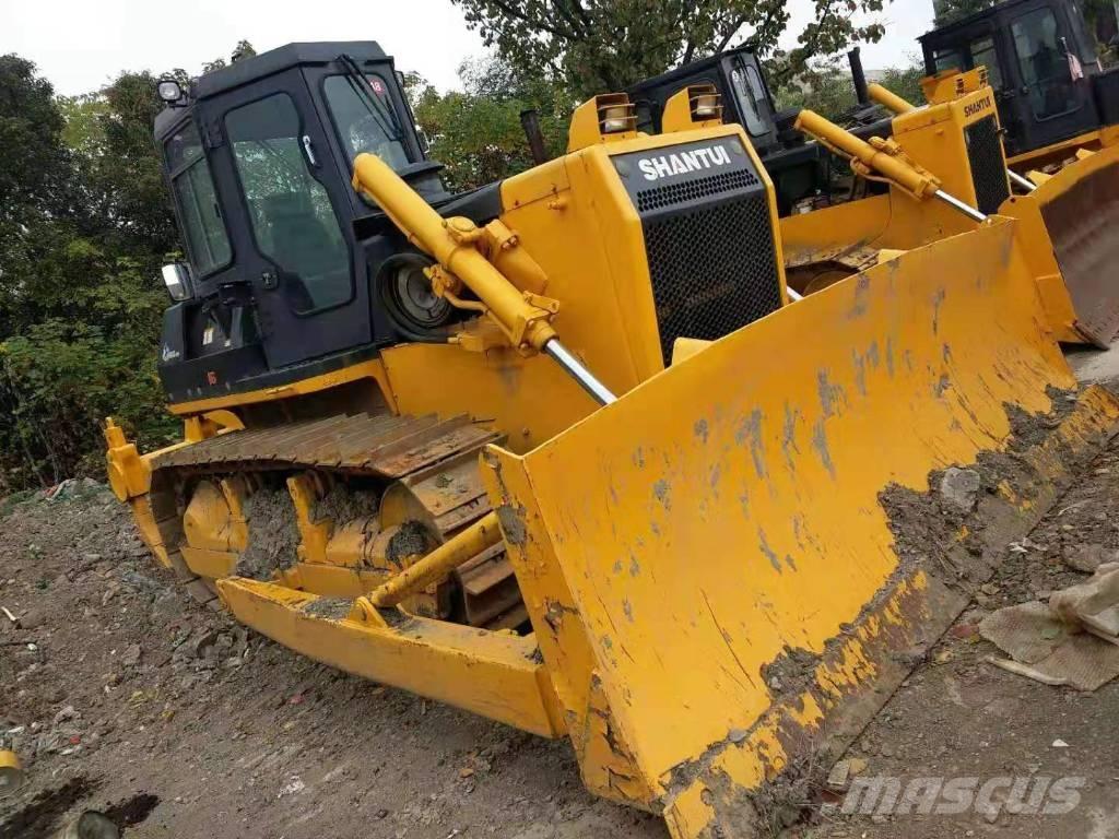 Shantui SD16 Crawler dozers
