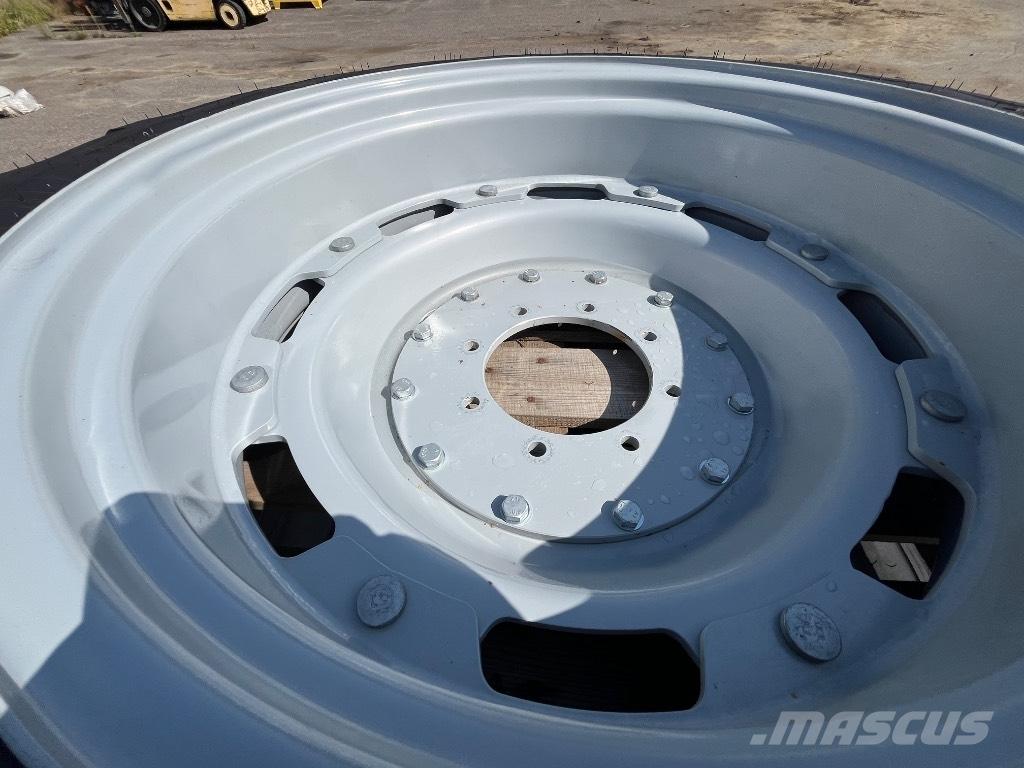Mitas AC 90 Tyres, wheels and rims