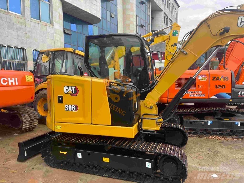 CAT 306 Mini excavators < 7t