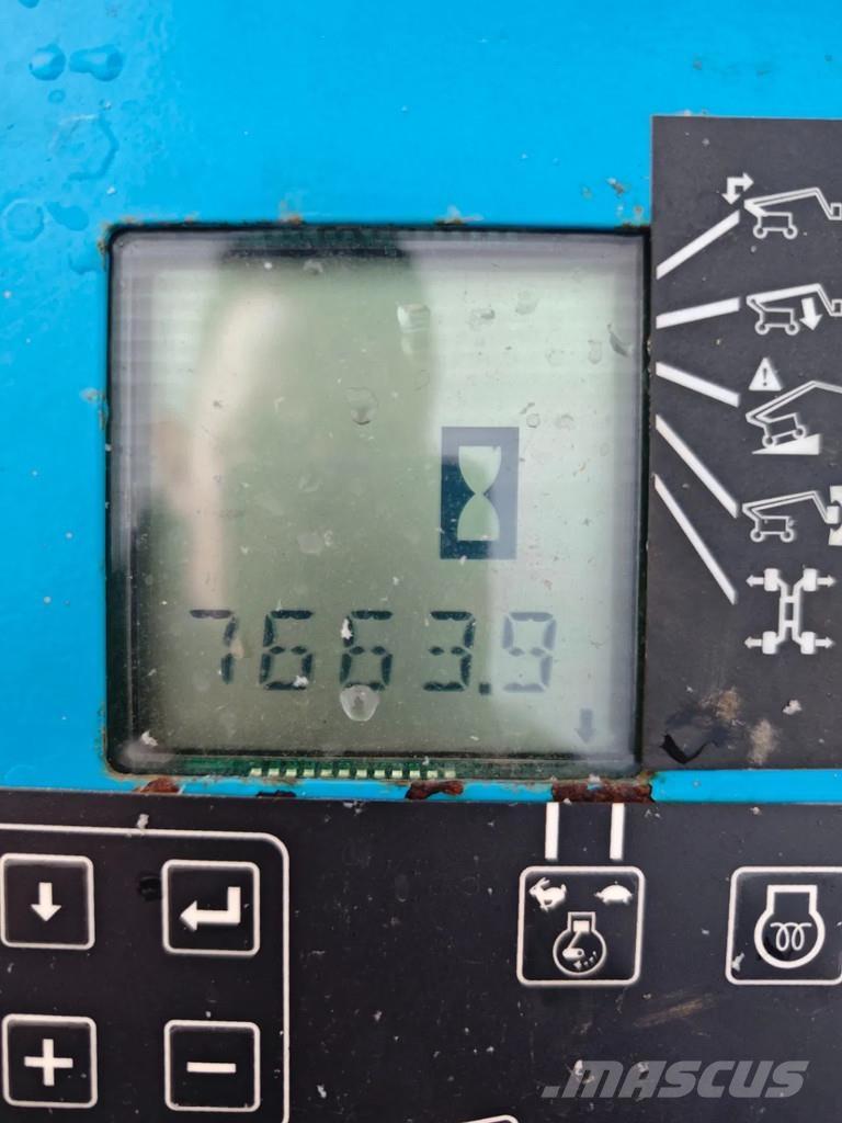 Genie Z-135 Telescopic boom lifts