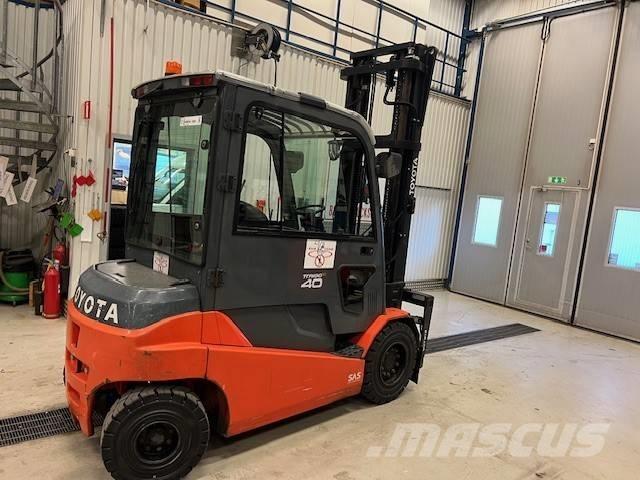 Toyota 8 FBMT 40 Electric forklift trucks
