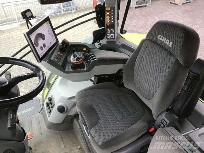 CLAAS AXION 870 Tractors