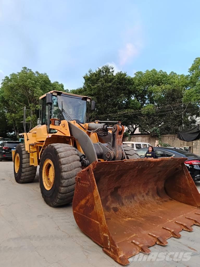 Volvo L 120 Wheel loaders