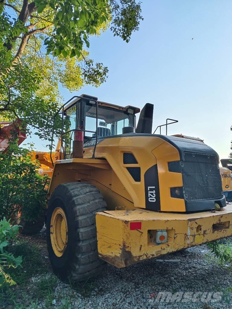 Volvo L 120 Wheel loaders