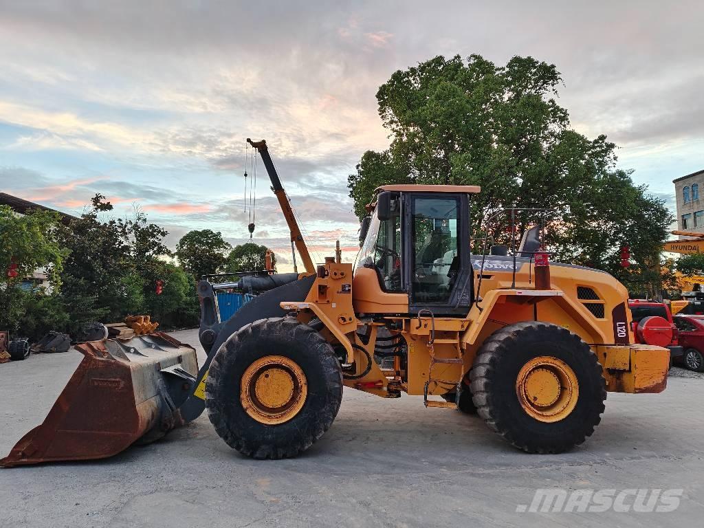 Volvo L 120 Wheel loaders