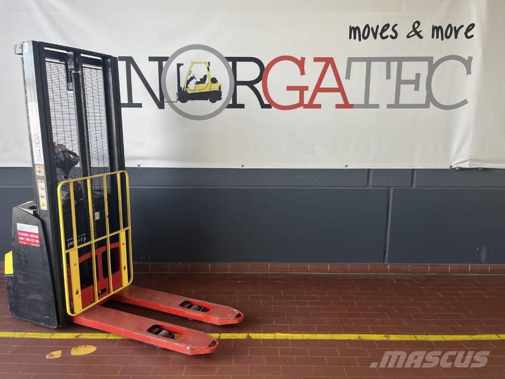 Hyster S1.0E Low lifter