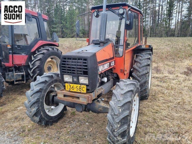 Valmet 405 Tractors