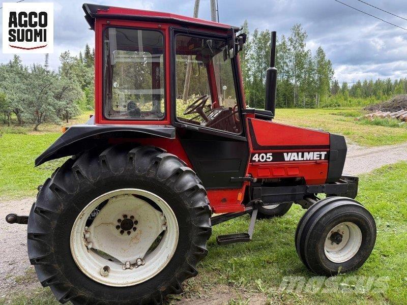 Valmet 405 -2 Tractors