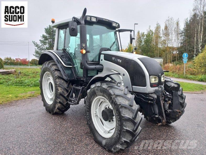 Valtra N141 A Tractors