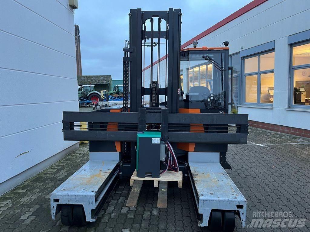 Hubtex MaxX 30 Sideloader