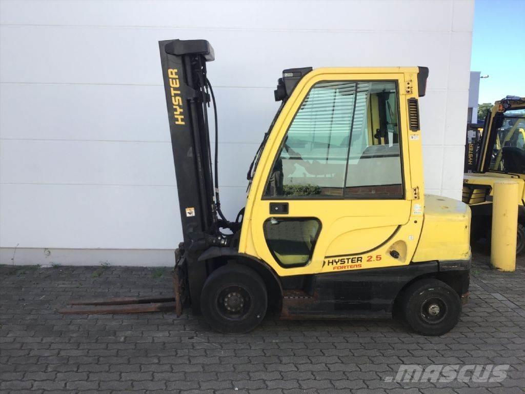 Hyster H2.50 FT Diesel trucks