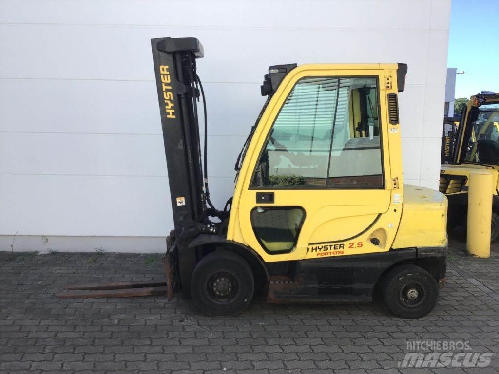 Hyster H2.50 FT Diesel trucks