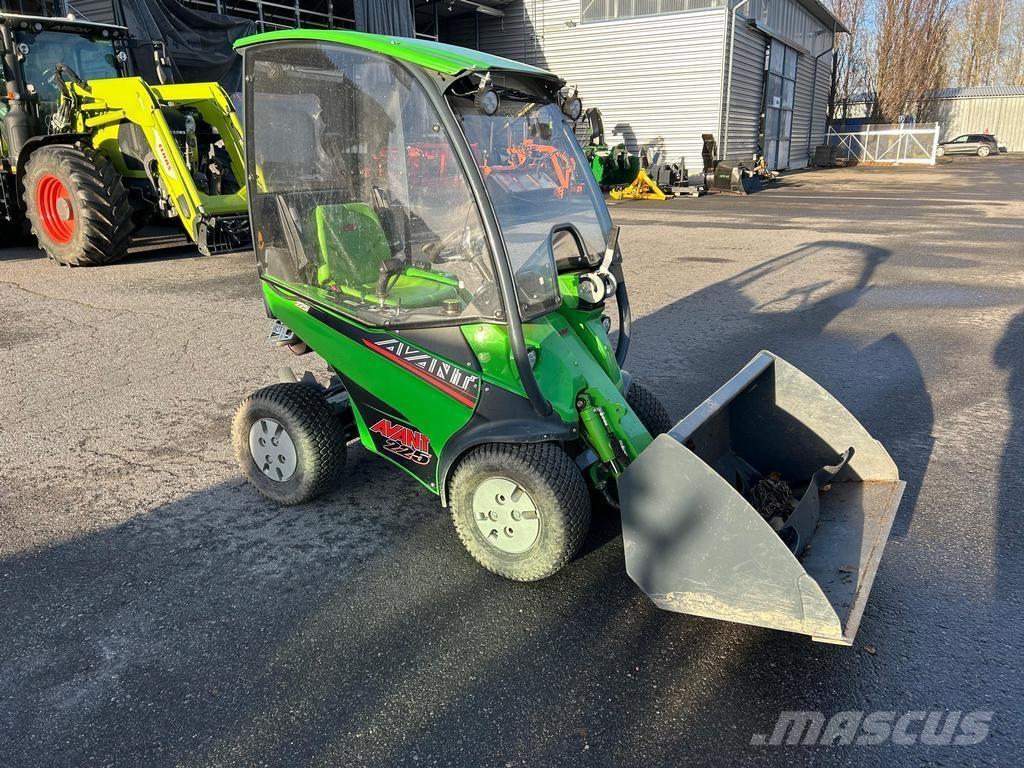 Avant 225 Multi purpose loaders