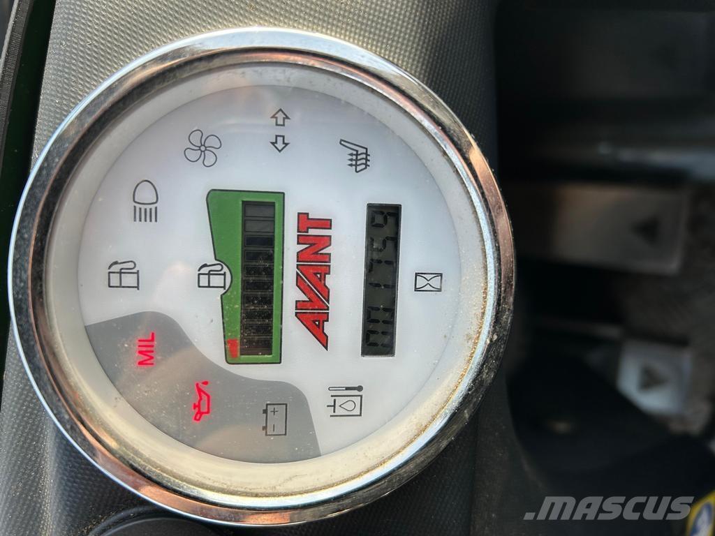 Avant 225 Multi purpose loaders