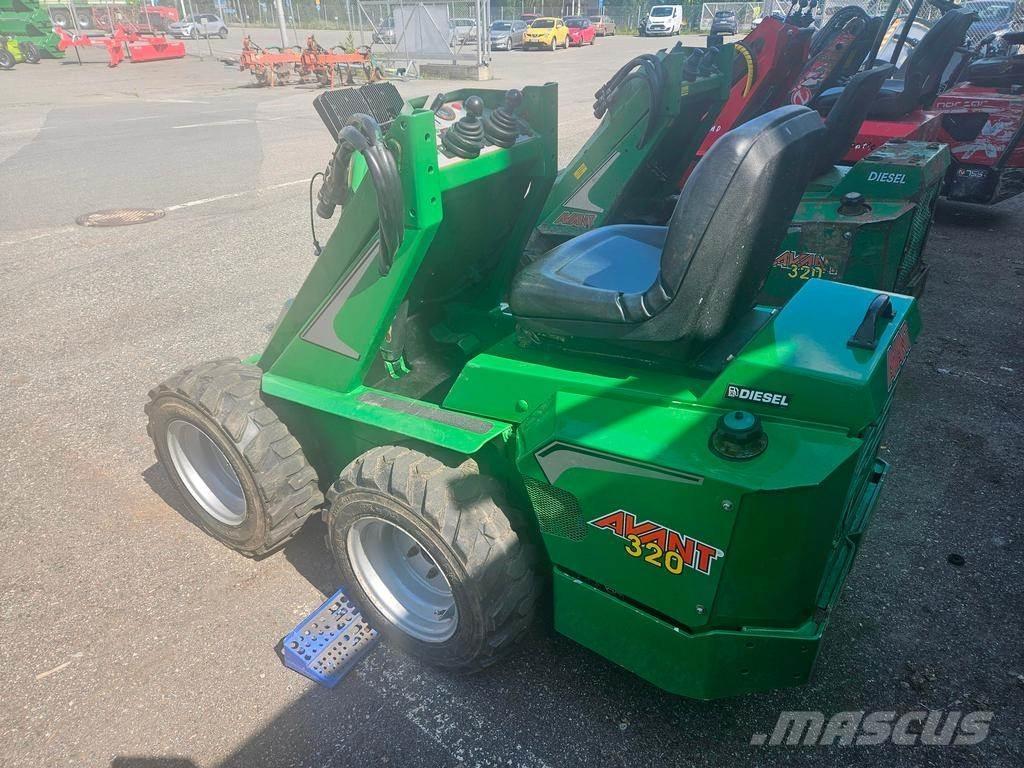 Avant 320 Multi purpose loaders