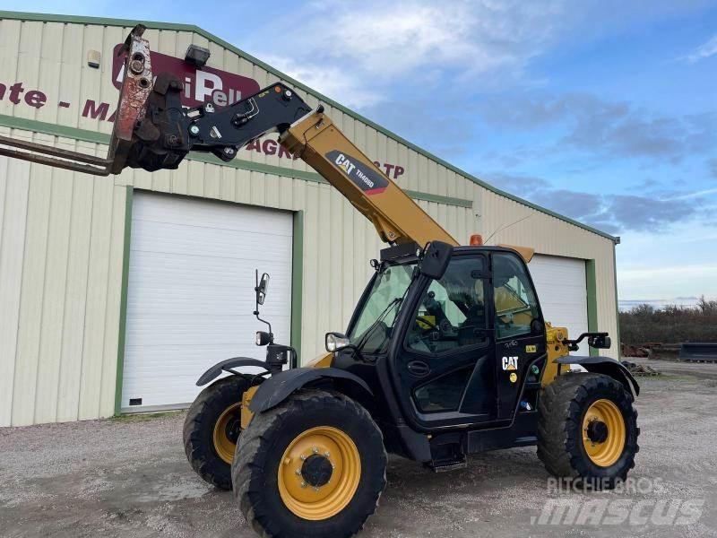 CAT TH408D Telescopic handlers
