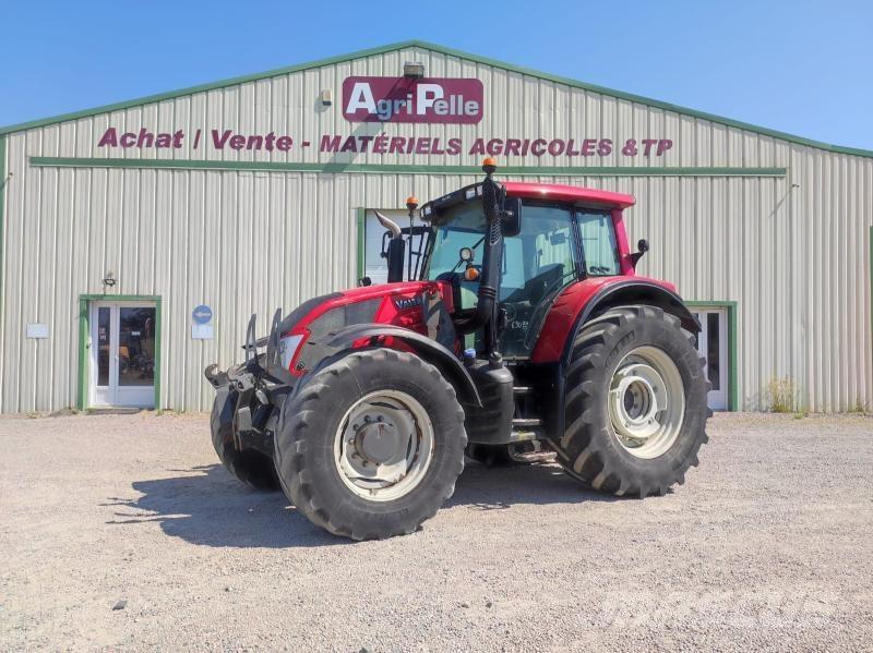 Valtra N163 Tractors