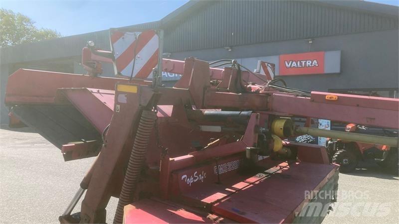 JF 3200 Swathers