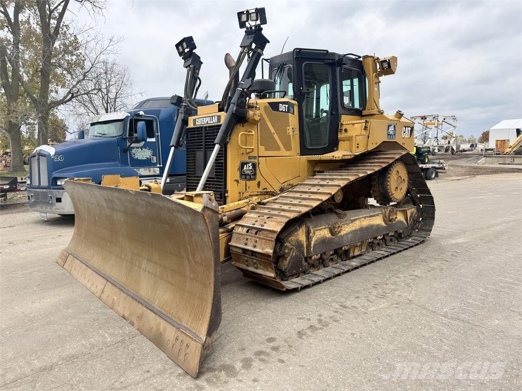 CAT D6T Crawler dozers