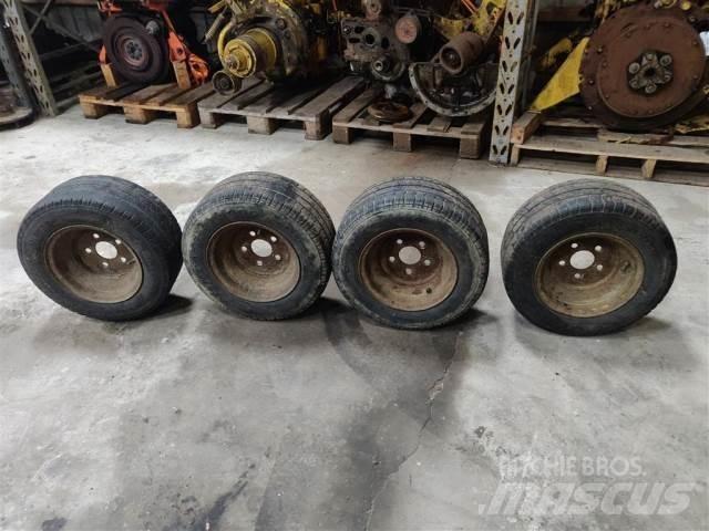  10 195/55R10 Vehicle transport trailers
