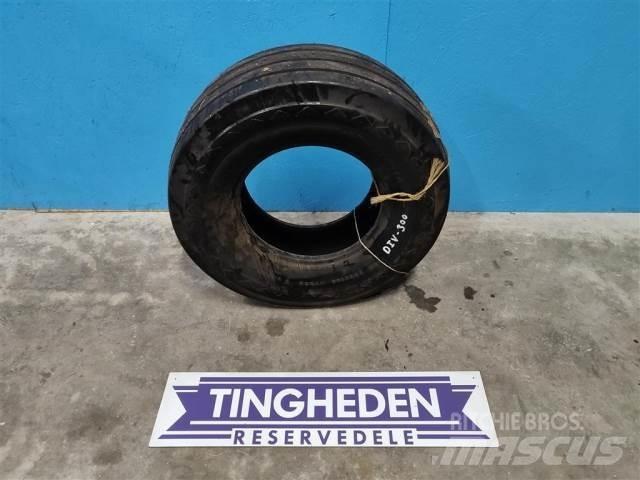  14 11L-14 Tyres, wheels and rims