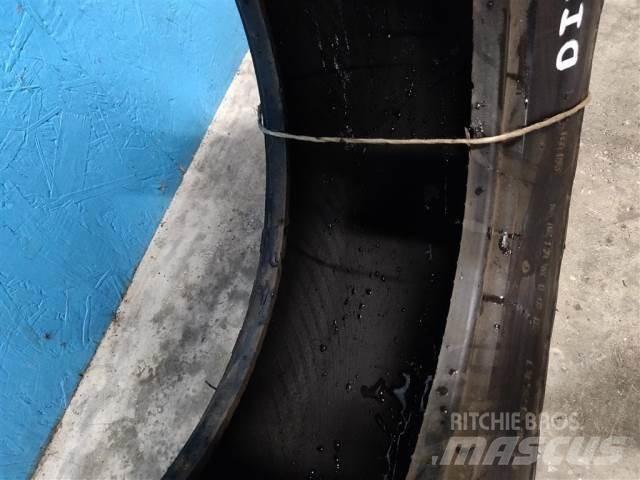  14 11L-14 Tyres, wheels and rims