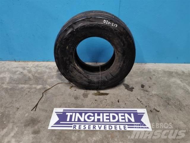  14 11L-14 Tyres, wheels and rims