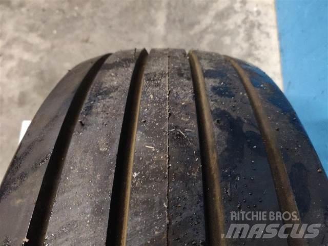  14 11L-14 Tyres, wheels and rims