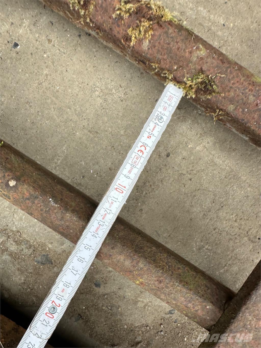  1400mm Screening buckets