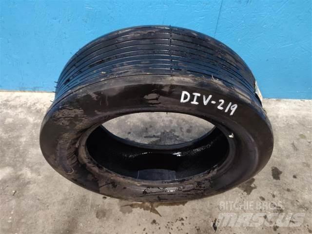  15 215-15 Tyres, wheels and rims