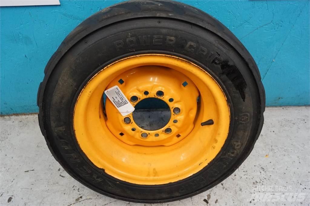  15 27X8.50-15 Tyres, wheels and rims