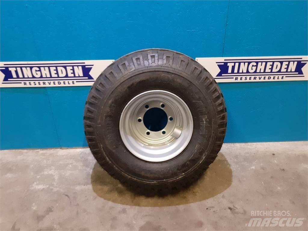  15.3 400/60-15.3 Tyres, wheels and rims