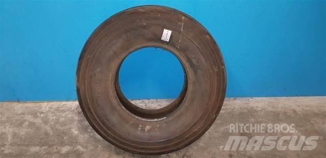  16 10.00-16 Tyres, wheels and rims