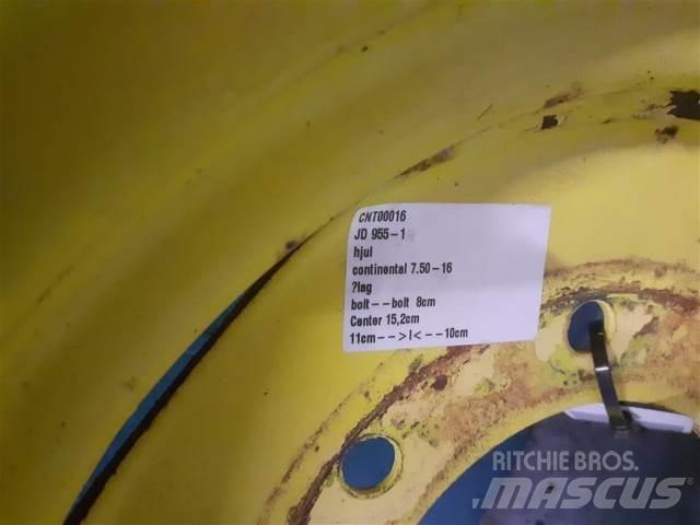  16 7.50-16 Tyres, wheels and rims