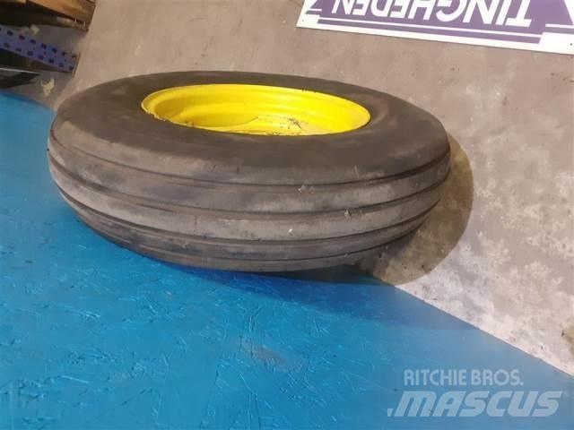  16 7.50-16 Tyres, wheels and rims