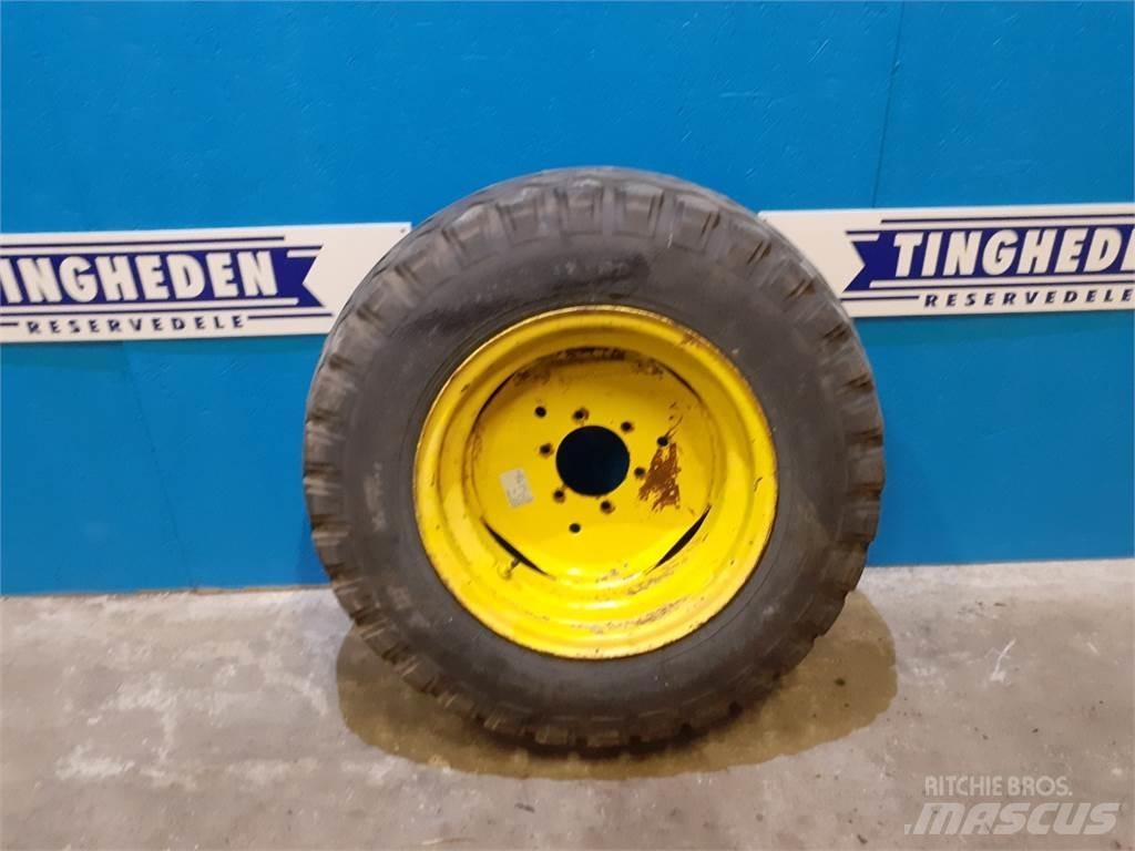  18 10.5-18 Tyres, wheels and rims