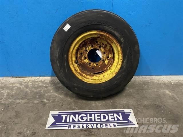  18 12.0-18 Tyres, wheels and rims