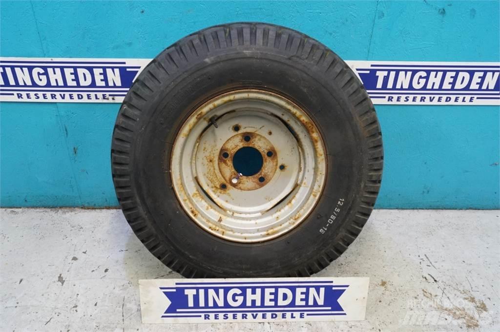  18 12.5/80-18 Tyres, wheels and rims