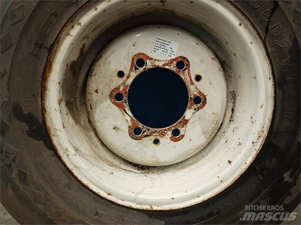  18 13.0/65-18 Tyres, wheels and rims