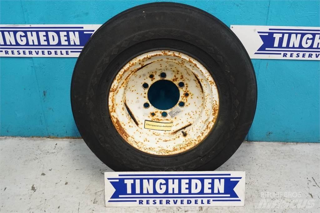  18 13.0/65-18 Tyres, wheels and rims