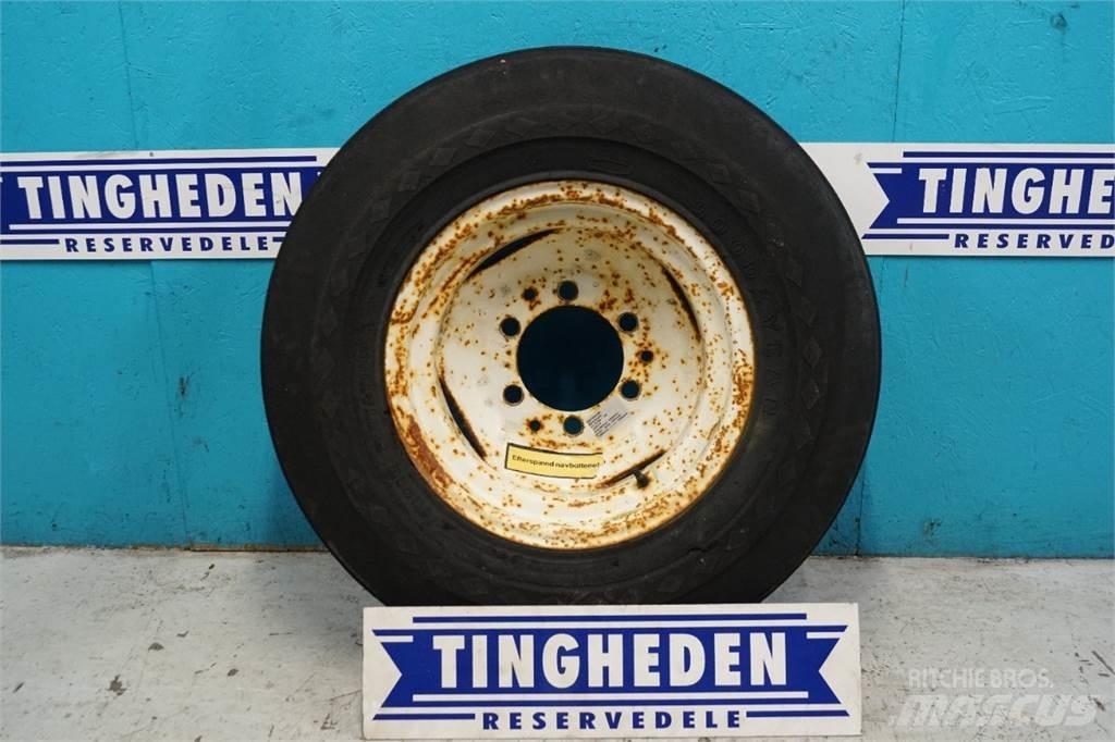  18 13.0/65-18 Tyres, wheels and rims