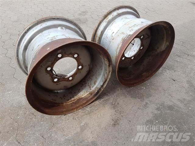  18 13X18 Tyres, wheels and rims