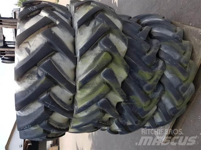 24 15.5/80-24 Tyres, wheels and rims