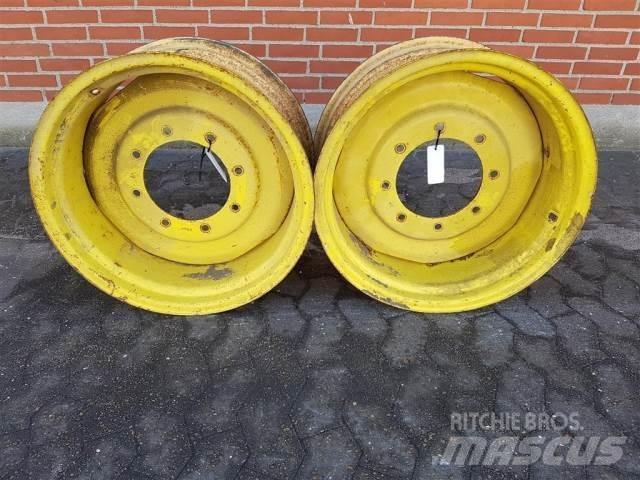  24 W11X24 Tyres, wheels and rims